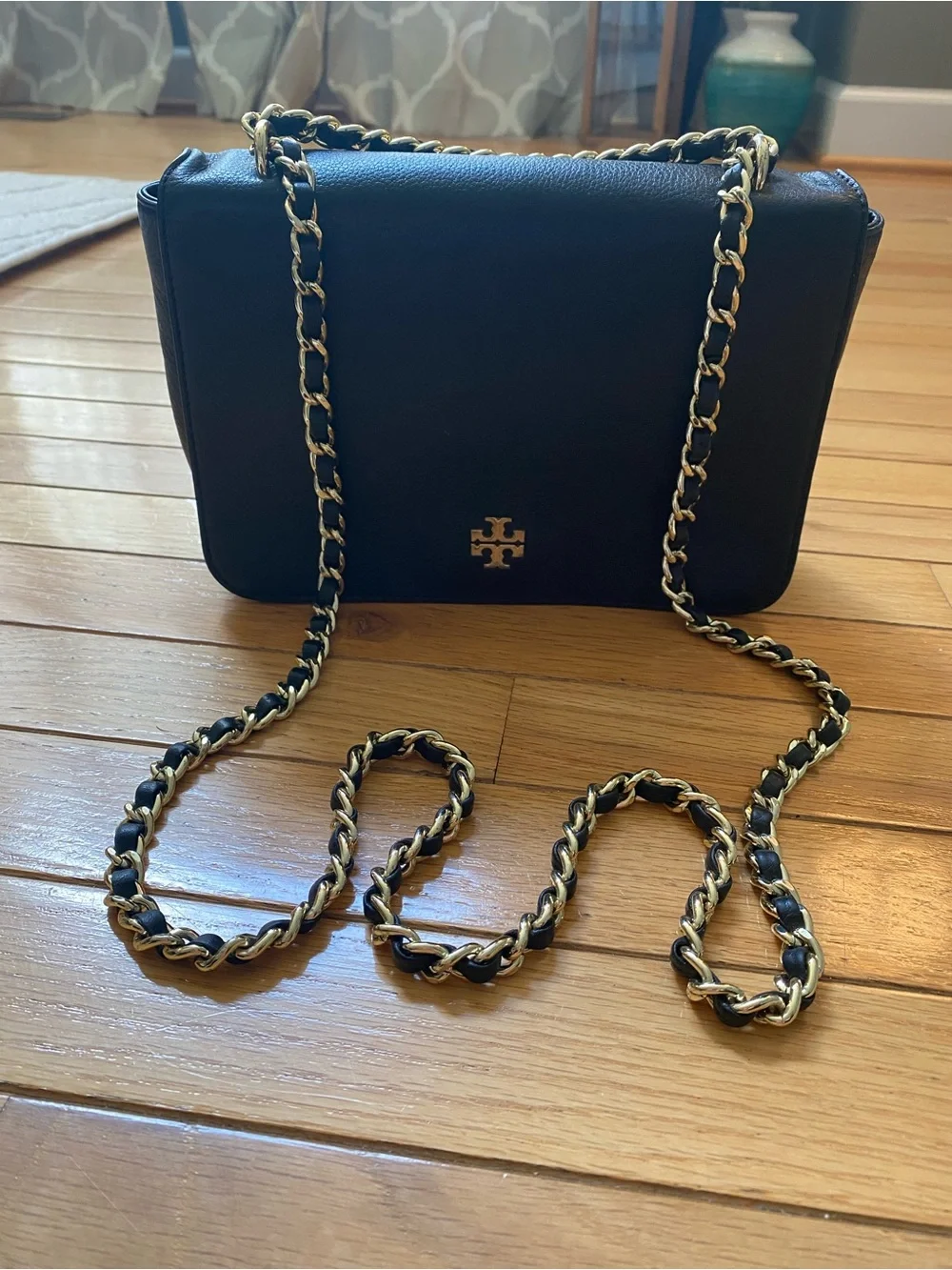 Tory Burch Emerson Adjustable Chain Shoulder Bag  saffiano leather